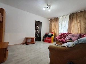 Apartament 2 camere Nord-Negru Voda, etaj 1, centrala termică, 42 mp - imagine 2