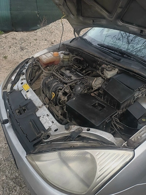 Ford focus 1,6 benzina - imagine 9