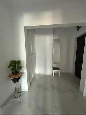 Apatrament Busteni - imagine 3