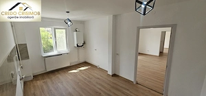 Vand apartament 2 camere cf 1 semidecomandat etajul 1 zona Micro 3