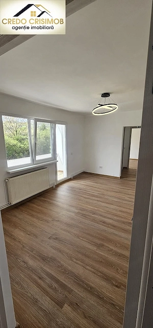 Vand apartament 2 camere cf 1 semidecomandat etajul 1 zona Micro 3 - imagine 11