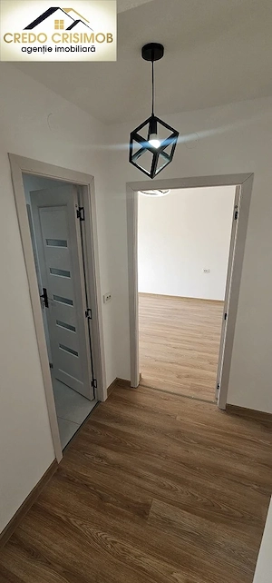 Vand apartament 2 camere cf 1 semidecomandat etajul 1 zona Micro 3 - imagine 9