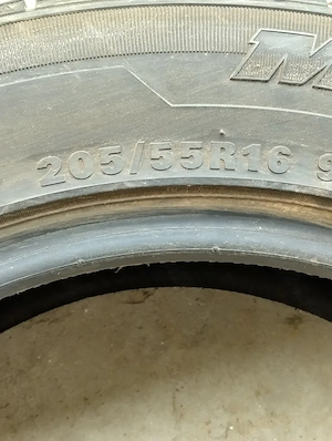 2 anvelope 205 55. r16 puțin folosite - imagine 3