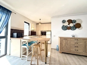 Apartament 2 camere, 58 mp utili, etaj 5 si lift - zona Aradului