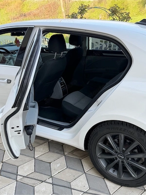 Skoda Superb 2.0TDI 170c.p Automat - imagine 8