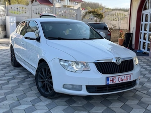 Skoda Superb 2.0TDI 170c.p Automat - imagine 2