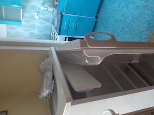 Vînd garsoniera - imagine 3