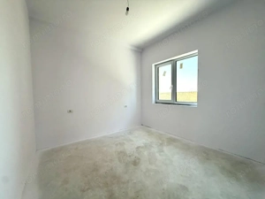 Duplex modern cu 4 camere, 100 mp utili, 350 mp teren - Sanandrei - imagine 7
