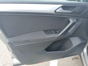 Volkswagen Tiguan | 2.0 diesel | automata DSG 7 - imagine 12