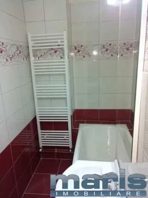 Tudor zona Diamant etaj 2 garsoniera mobilata si utilata.