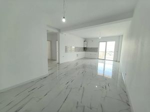 Pozitie Excelenta! Suprafata Generoasa! Disponibil Imediat!