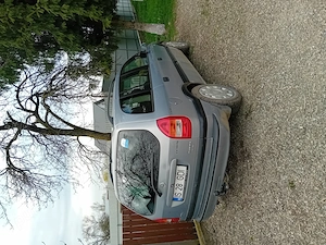 Pentru dezmembrari opel zafira