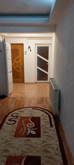 Vand apartament 3 camere Petrila  - imagine 10
