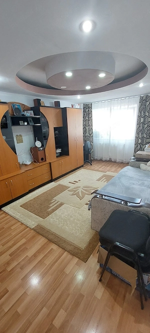 Vand apartament 3 camere Petrila  - imagine 9