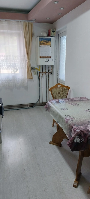 Vand apartament 3 camere Petrila  - imagine 5