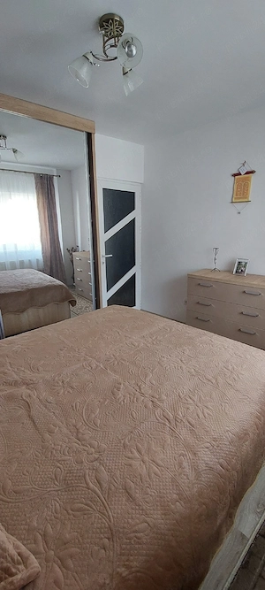 Vand apartament 3 camere Petrila  - imagine 6