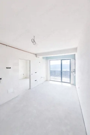 OPORTUNITATE DE INVESTITIE ,  Apartament 3 camere,  Panorama superba, Bloc nou