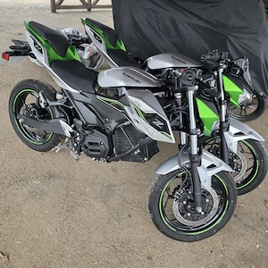 kavasaki 125 electric se conduce cu B - imagine 4