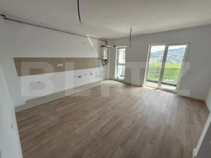 Apartament cu 2 camere, finisat, bloc nou, cu parcare subterana - imagine 2