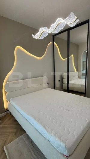 Apartament lux, 2 camere, 53 mp, terasa 9.57 mp, etaj 7, garaj, Eroilor - imagine 2