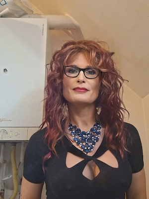 doamna matura 44ani cu 62kg sâni Nr 4 dețin jucării   - imagine 1