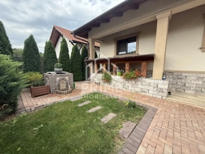 Casă individuală de vânzare -190 mp, 5 camere, CIUGUD, ZONĂ EXCLUSIVISTĂ - imagine 9