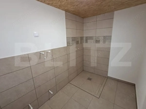 Proprietate deosebită 2 case, lac de pește, finisaje premium  - imagine 5