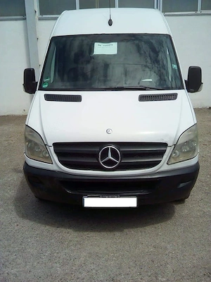 Vand Mercedes Sprinter modelul lung an 2007 , motor 2200 cmc, neinmatriculat, stare buna