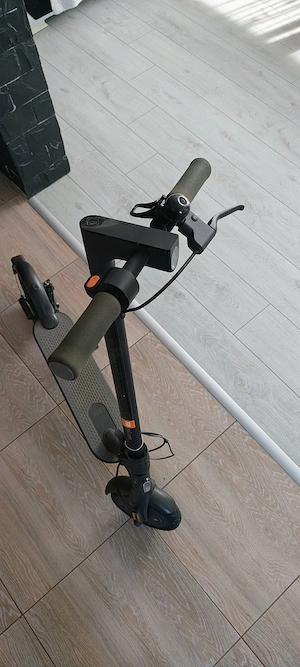 Trotineta electrica Xiaomi mi esențial  - imagine 4