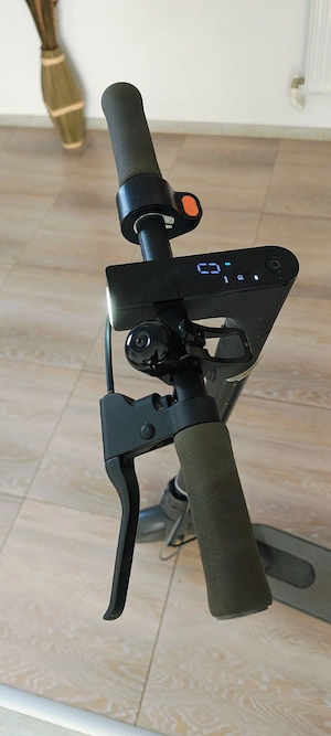 Trotineta electrica Xiaomi mi esențial  - imagine 3