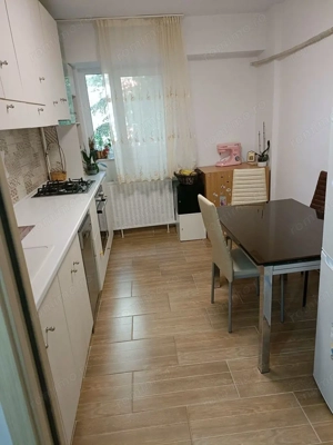 Apartament 3 camere de vanzare , et.2, 70 mp, renovat, zona Panduri