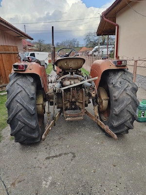 Vând tractor Zetor 4511 stare perfectă de funcționare  - imagine 3