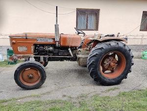 Vând tractor Zetor 4511 stare perfectă de funcționare  - imagine 2