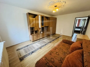 Apartament 2 camere, decomandat, etaj 1, cartier Intre Lacuri - imagine 2