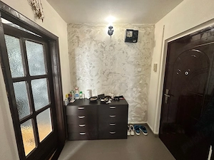 Apartament 3 camere, Rovine 2 4 semidecomandat