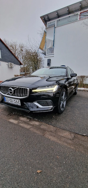 Volvo V60 T8 390PS Plug-in-Hybrid  Awd Recharge 