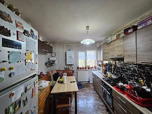 Ap 4 camere, decomandat, 2 băi cu geam, 2 balcoane, etaj 1, Timișoara, Shopping City, comision 0% - imagine 2