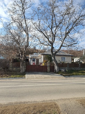 Casa cu teren in Deleni, Iasi - imagine 2