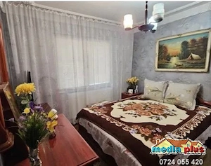 De vânzare apartament 2 camere decomandat   Micro 13 - imagine 2