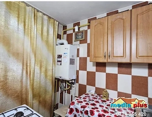 De vânzare apartament 2 camere decomandat   Micro 13 - imagine 4