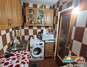 De vânzare apartament 2 camere decomandat   Micro 13 - imagine 3