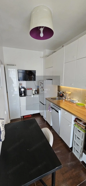 2 Camere - Metrou 1 Decembrie la 8 Minute - Bloc 2009 - imagine 2