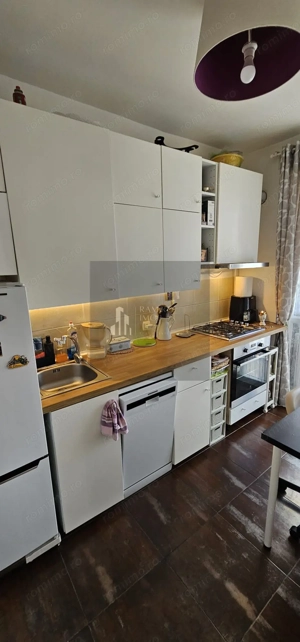 2 Camere - Metrou 1 Decembrie la 8 Minute - Bloc 2009