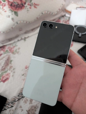 Samsung Galaxy Z Flip 5 512GB   Ca NOU, Full Box, Activat recent - imagine 2