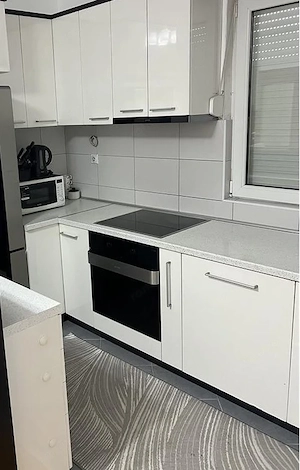 Garsoniera de inchiriat in zona Ozana