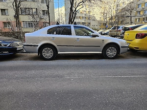 Skoda Octavia Tour  - imagine 5