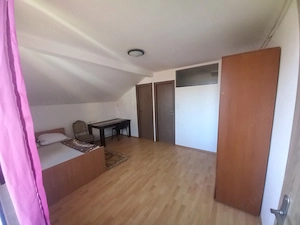Cerneteaz - la vila  - imagine 3