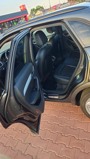  SUV Audi Q3 2.0 TDI Quattro Sportline   SUV 4x4, Întreținut si Confortabil la Drum lung - imagine 5
