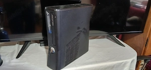 vand xbox 360+volan+jocuri si căști 