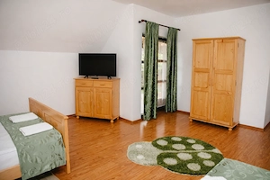 Vand pensiune functionala pe via Transapuseana - imagine 8